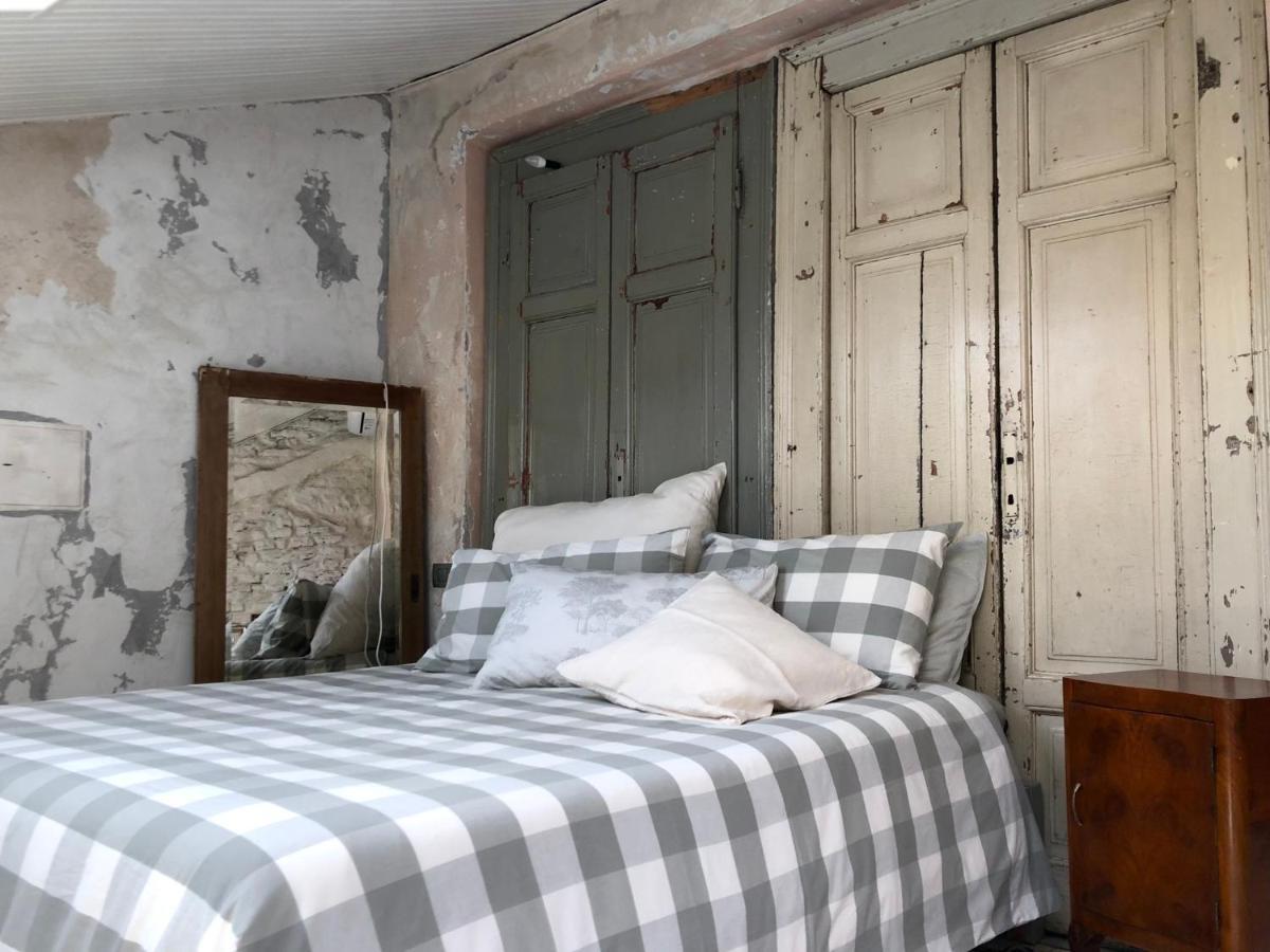 Charming And Design Attic Loft Central Milan In Coolest Area Navigli Ticinese — Photos 2